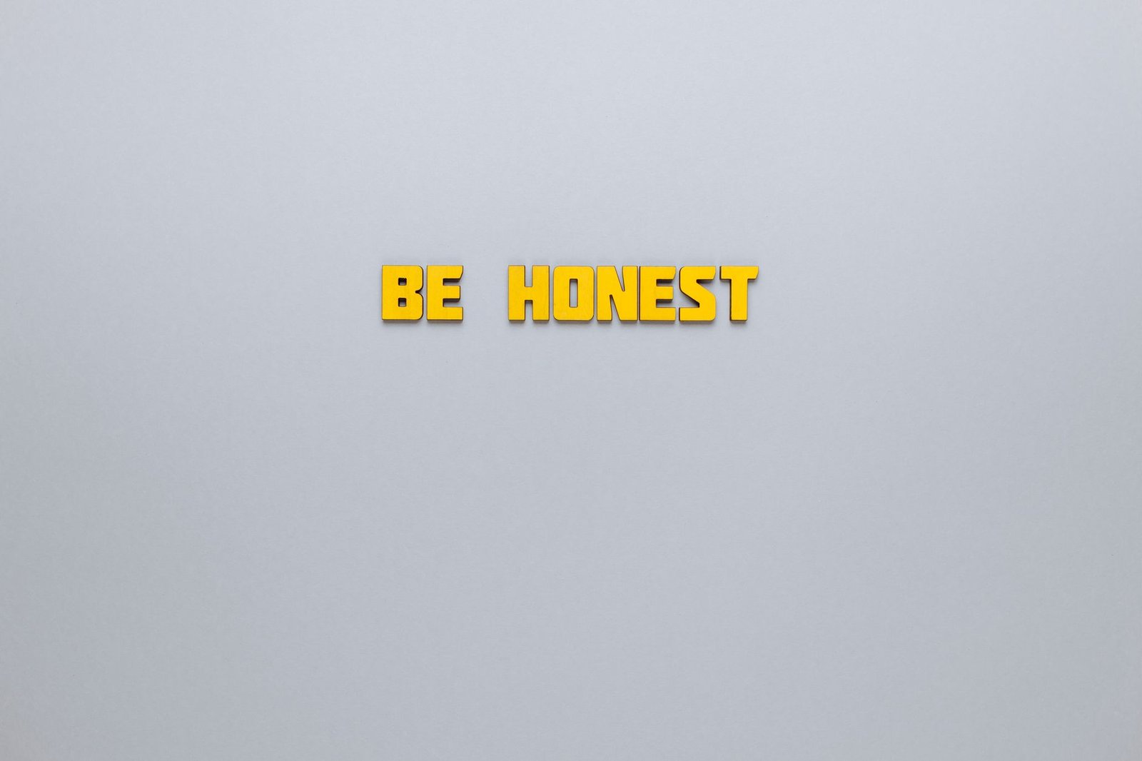 inspirational words on violet background